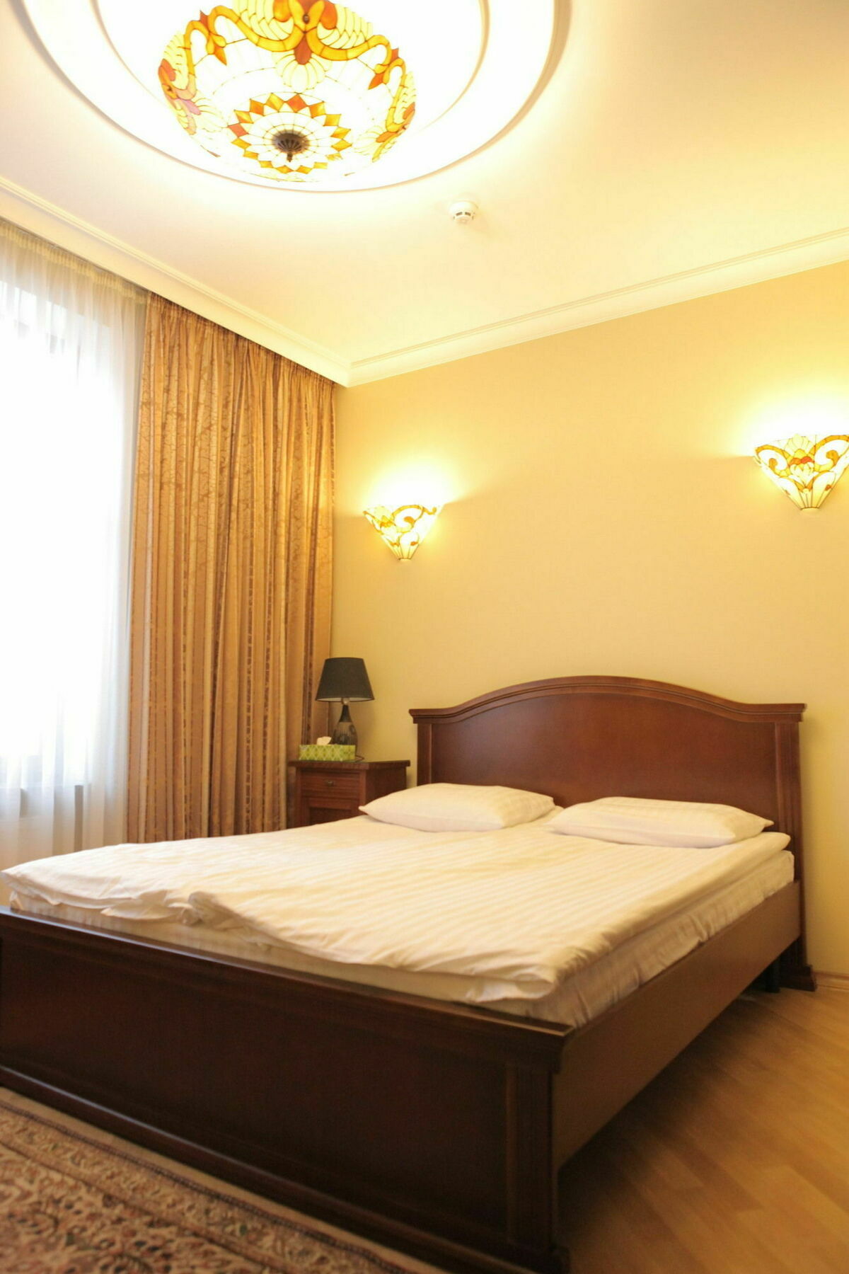 British Club Hotel 4*